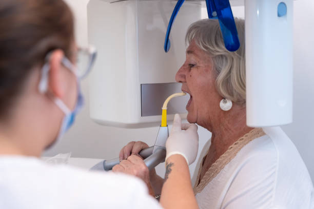 Best Mobile Emergency Dentist in Old Miakka, FL