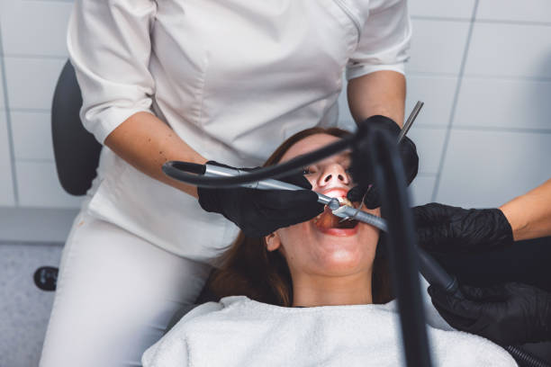 Best Emergency Dentist for Knocked-Out Tooth in Old Miakka, FL